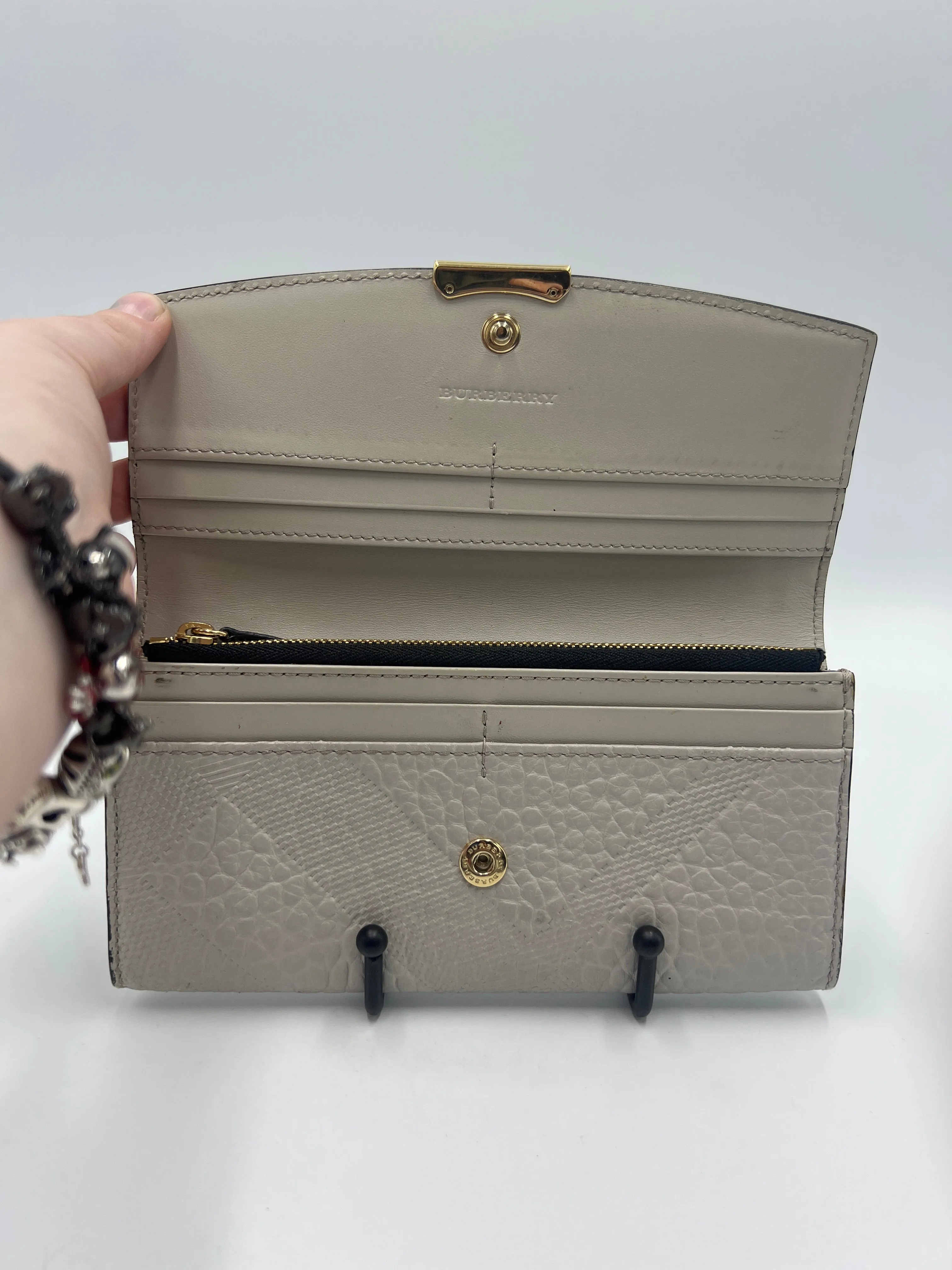 Sacs à main Burberry Portefeuille en cuir designer Burberry Dewberry