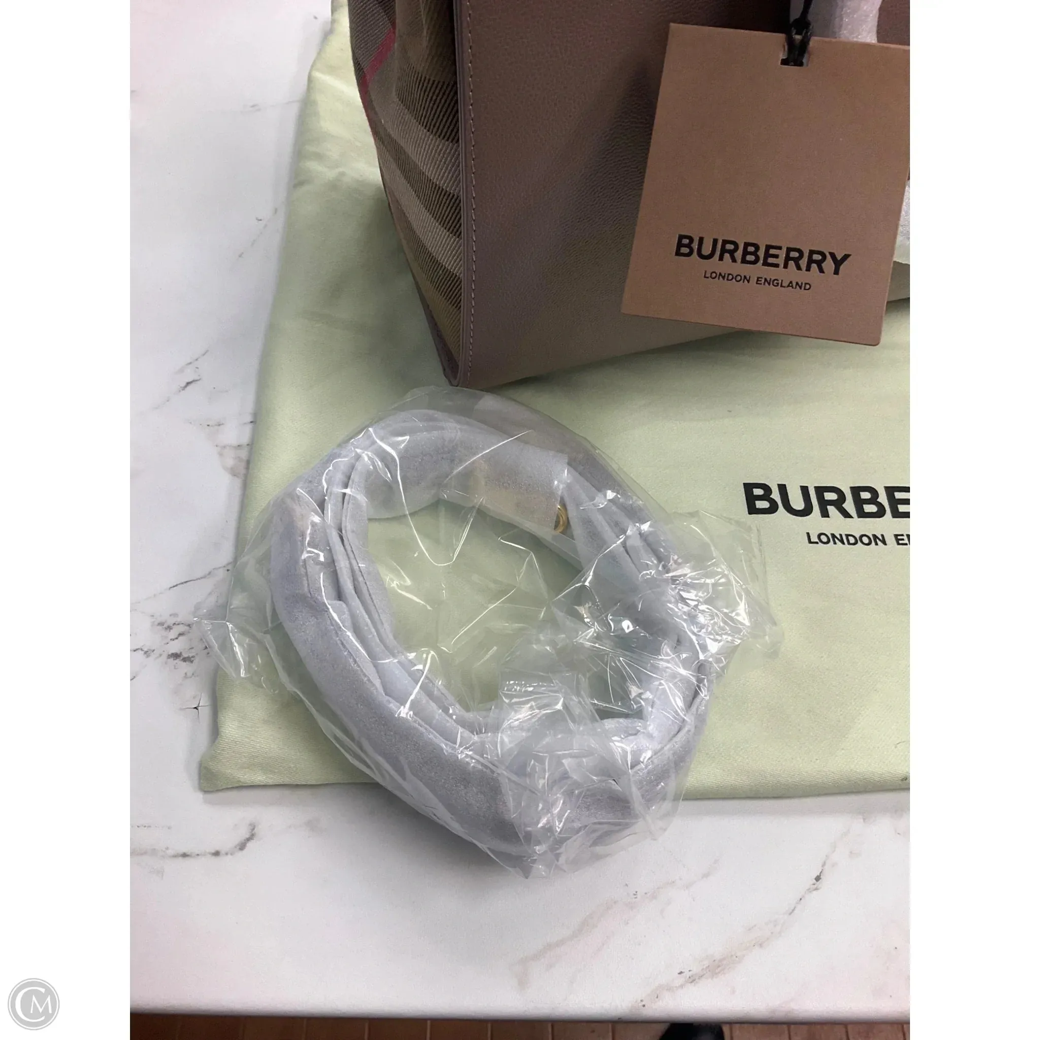 Sac à main Burberry - Sac de luxe designer par Burberry, Taille : Grand