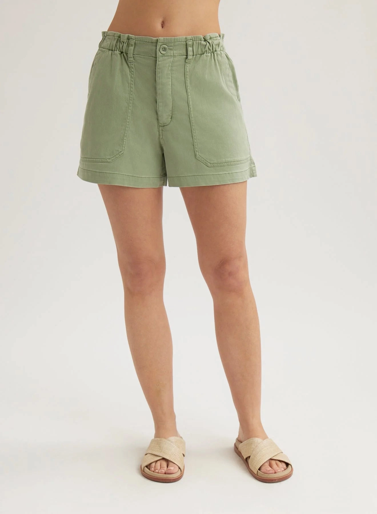 Callie Ruffle Shorts Olive Grove