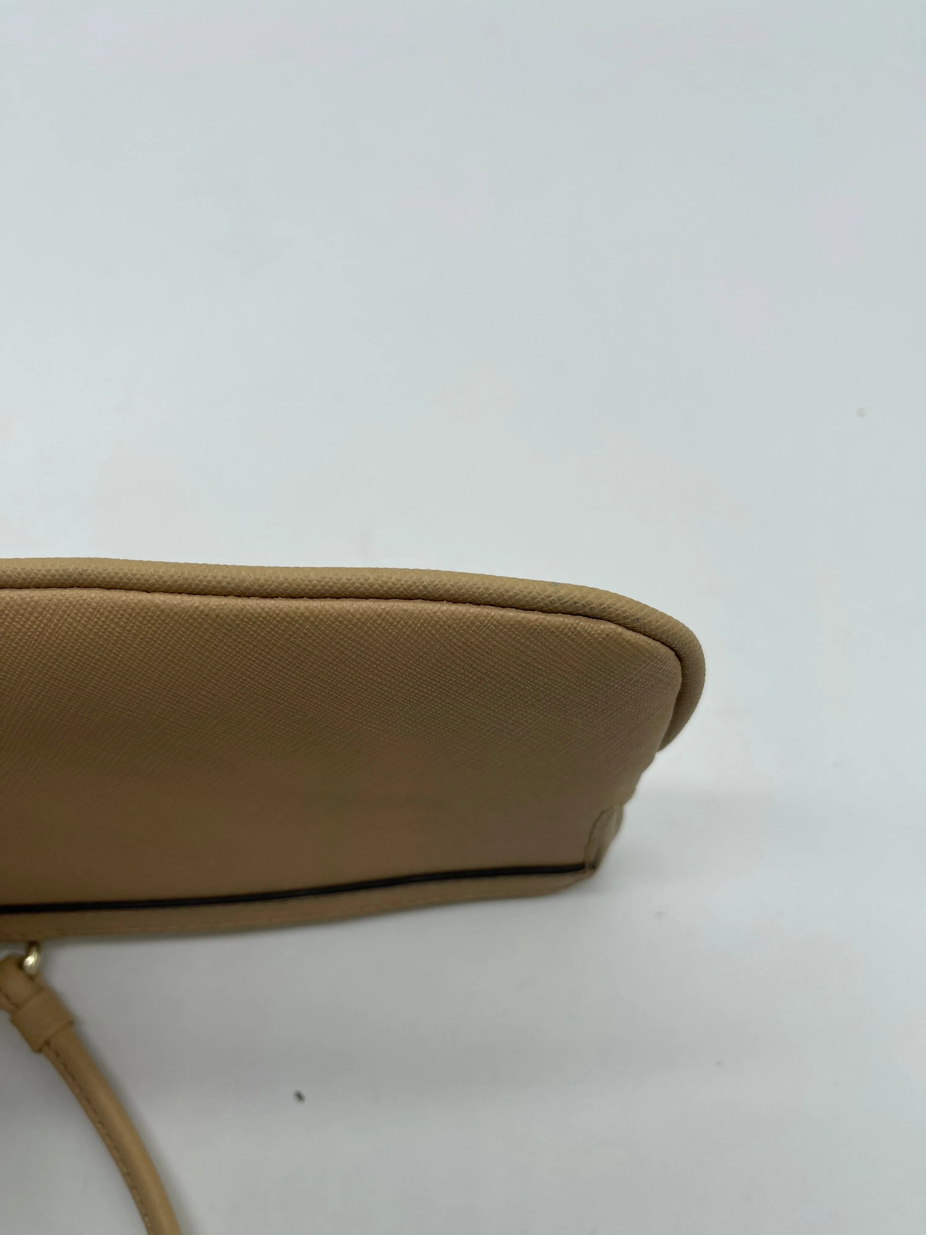 Sac à main Calvin Klein Wristlet par Calvin Klein, Taille : Moyenne