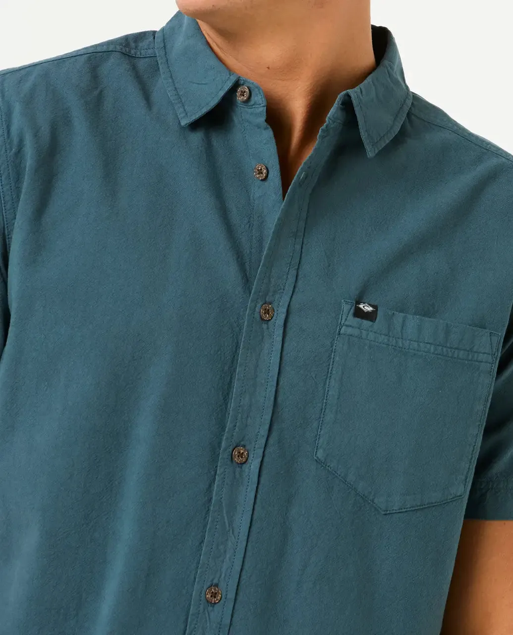 Chemise classique surf lavée en nuit pin
