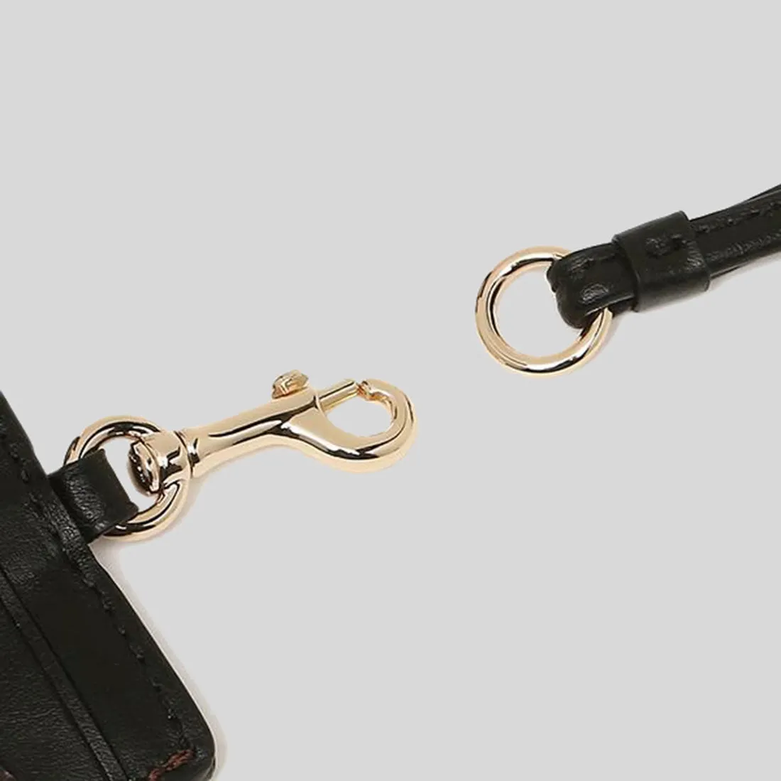 Sacs Coach COACH ID Lanyard En Toile Signature Marron Noir 63274