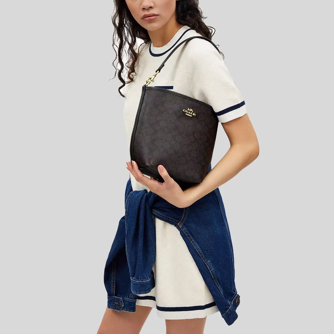 Sac à bandoulière COACH City Bucket en toile signature noyer/noir CT800