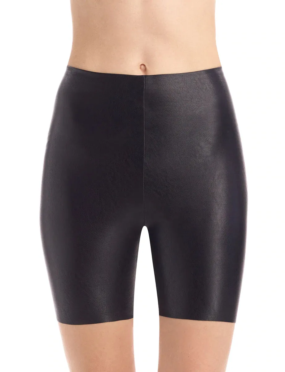 Short de vélo en similicuir