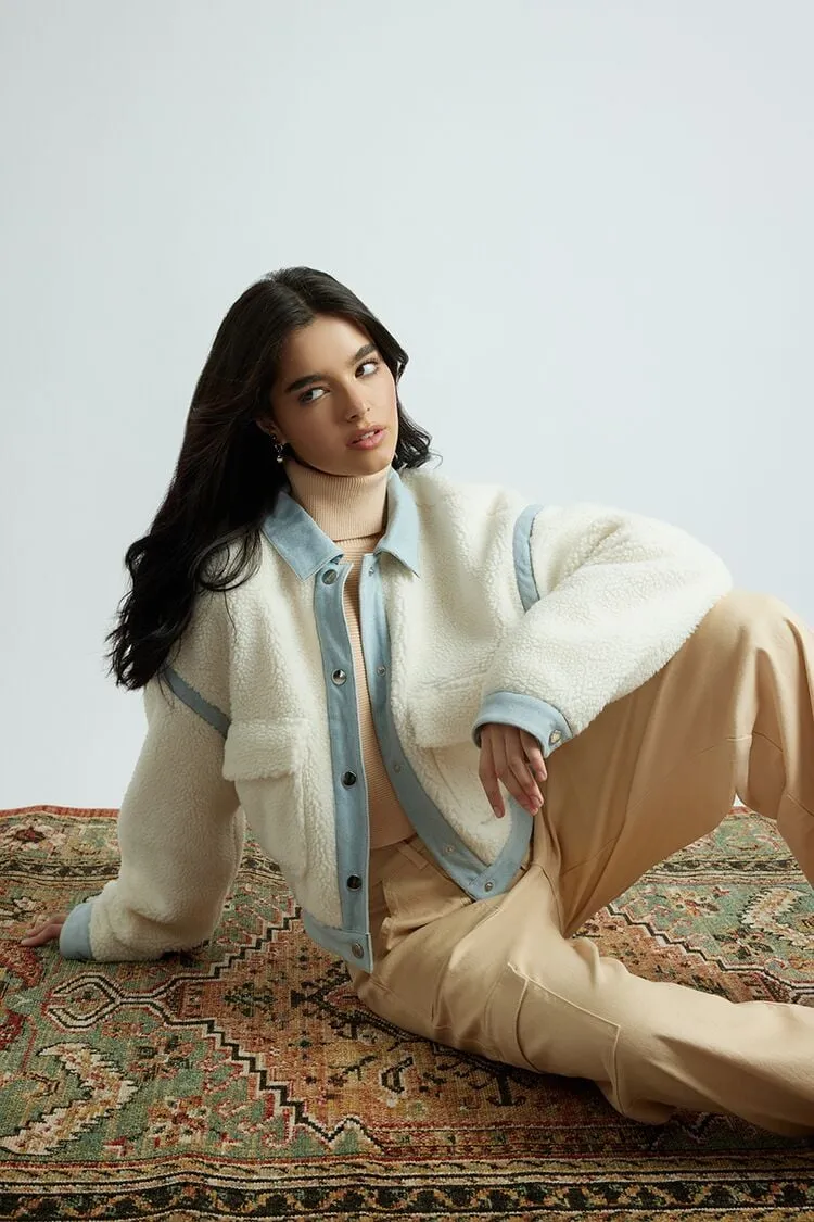 Veste Femme Forever 21 en Fausse Daim à Boutons Ivoire Forever 21