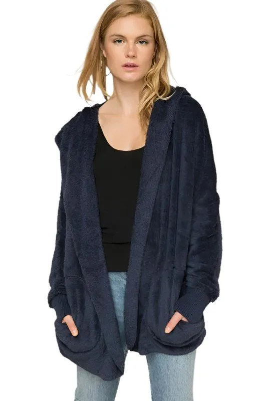 Cardigan à capuche avec poches, tricot pelucheux et devant ouvert Hem & Thread L2394