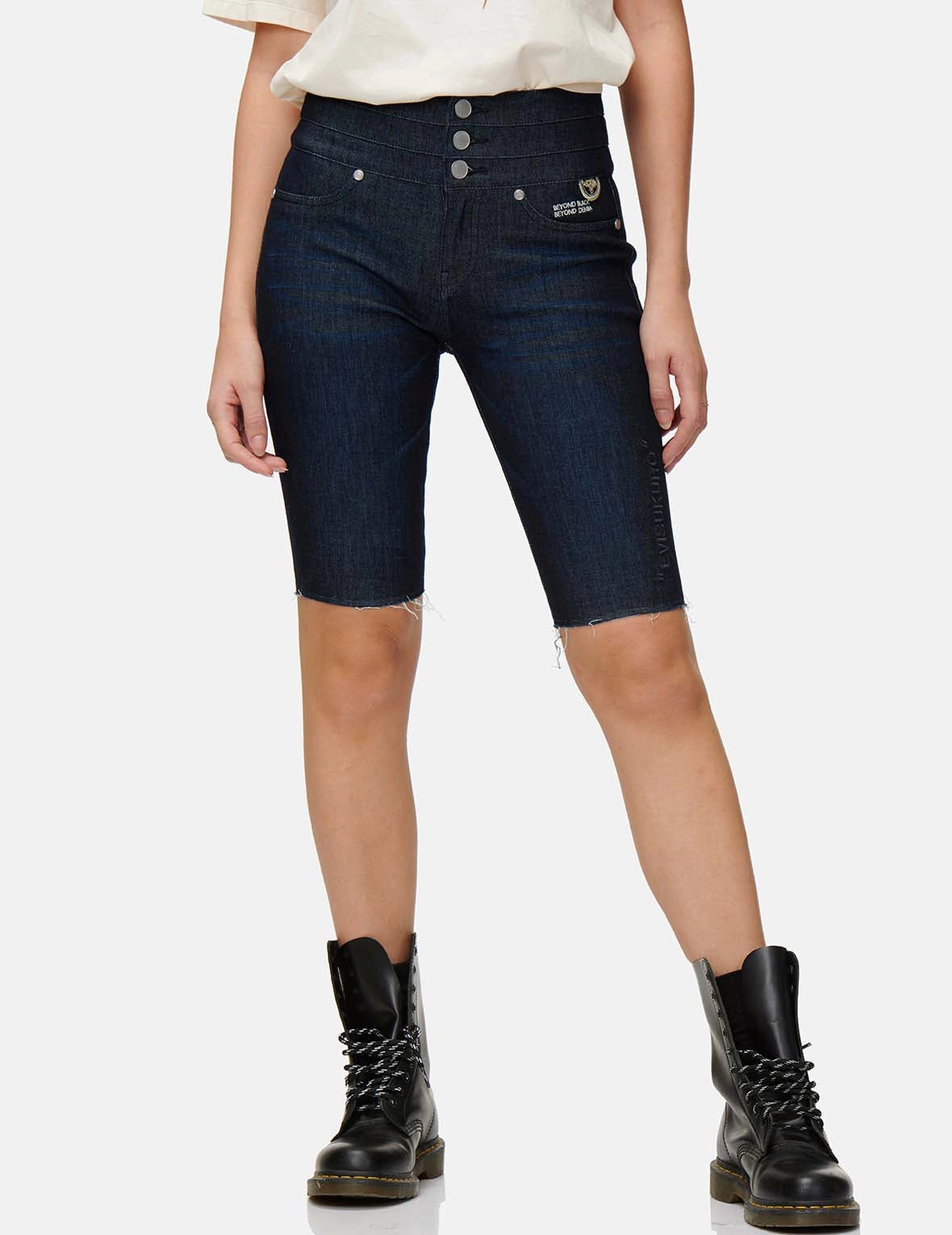 Bermuda en Denim Brodé Kamon