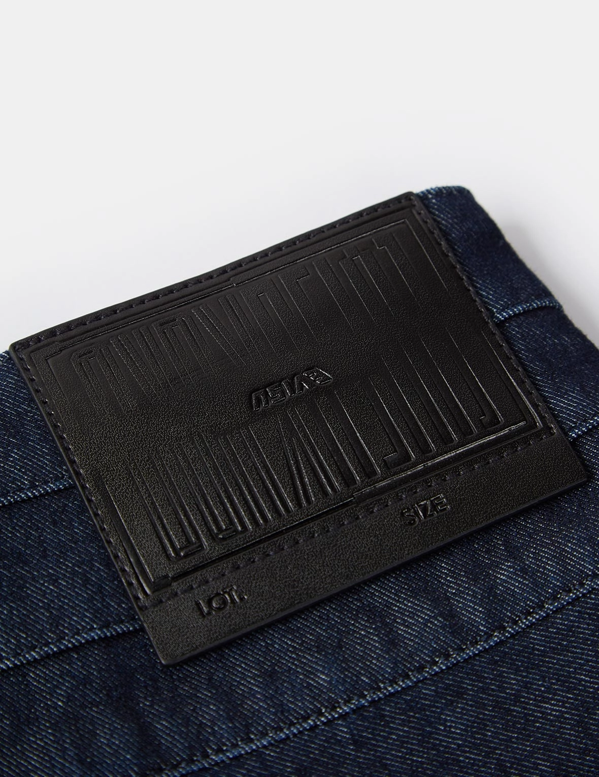 Bermuda en Denim Brodé Kamon