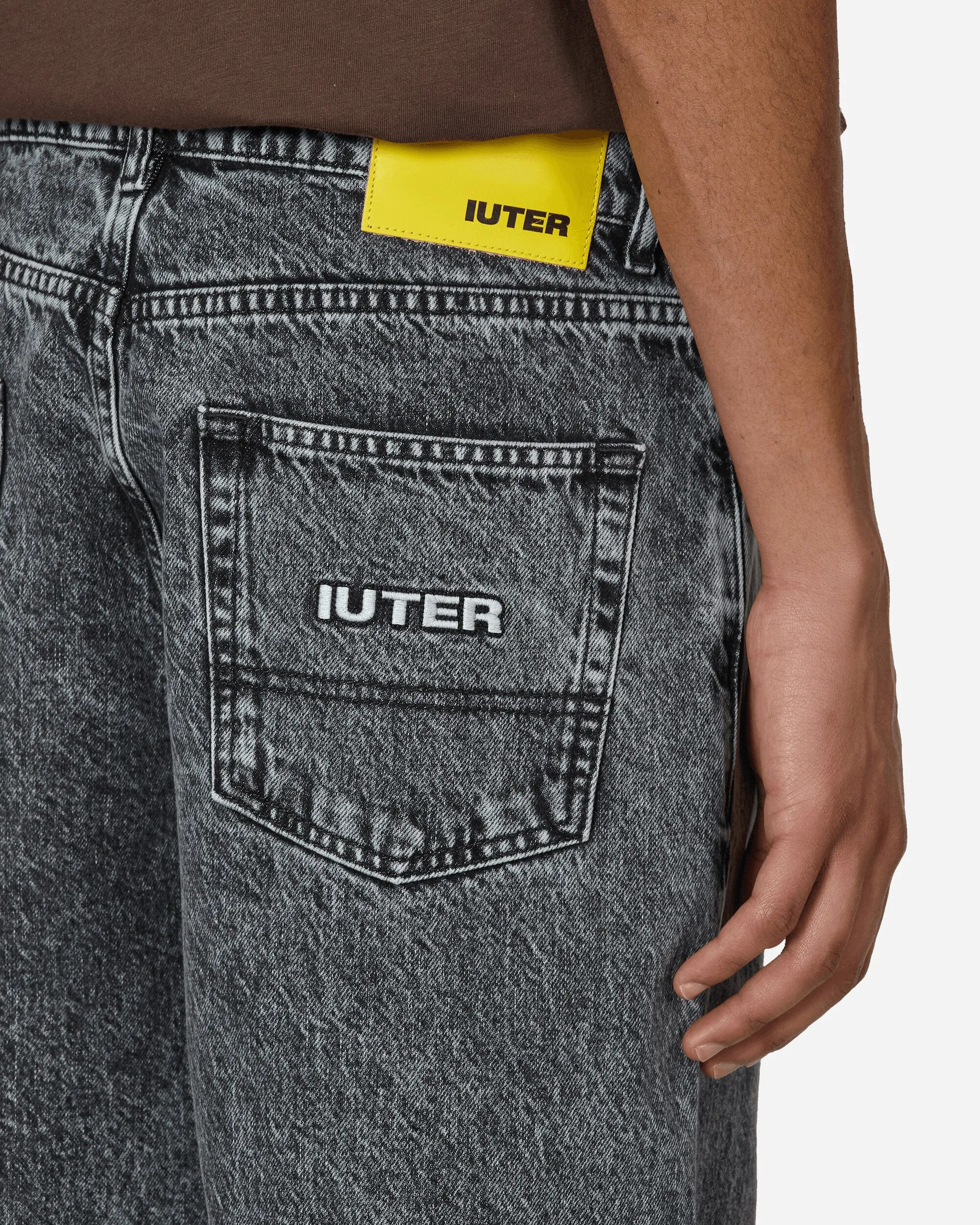 Short en jean délavé gris
