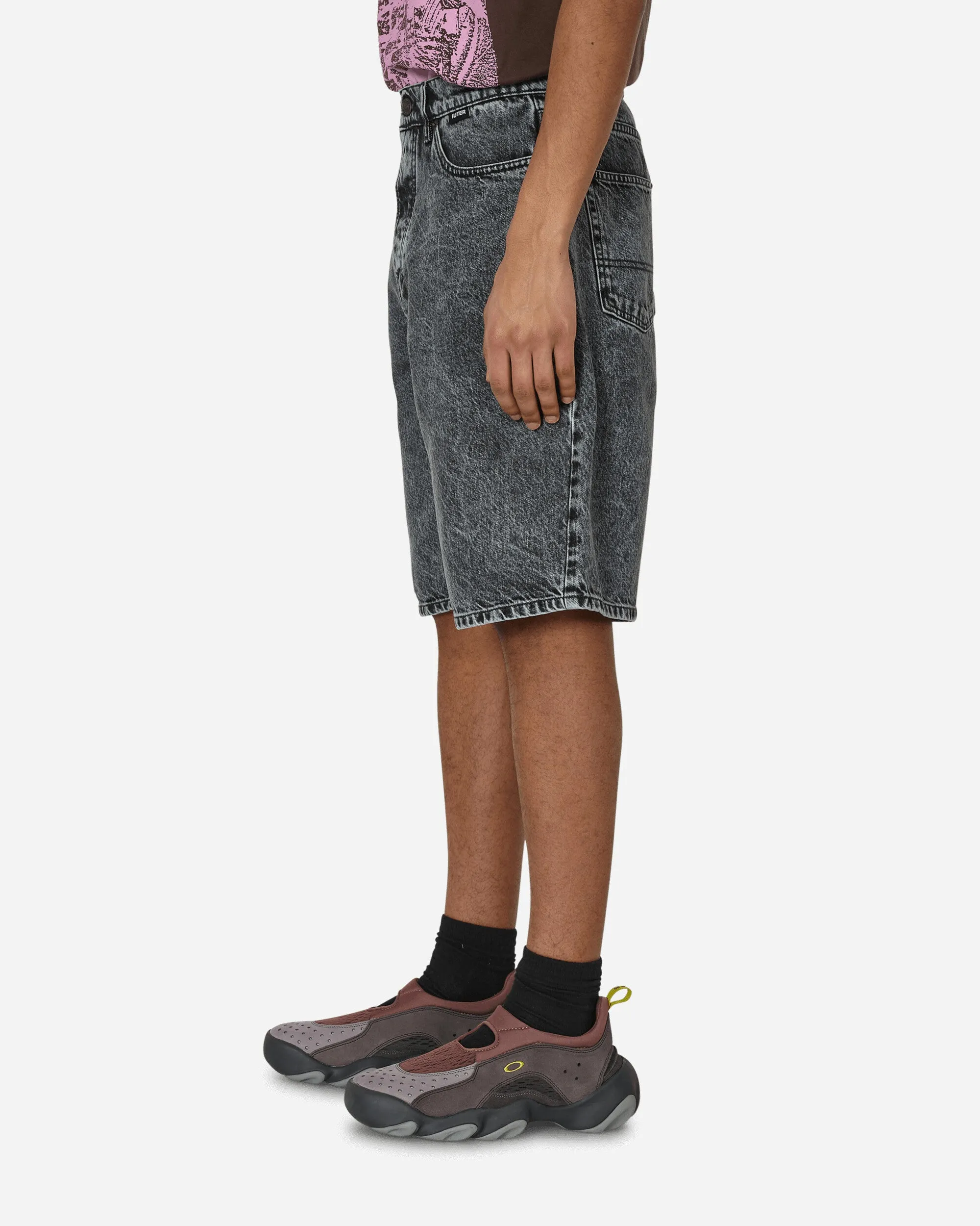 Short en jean délavé gris