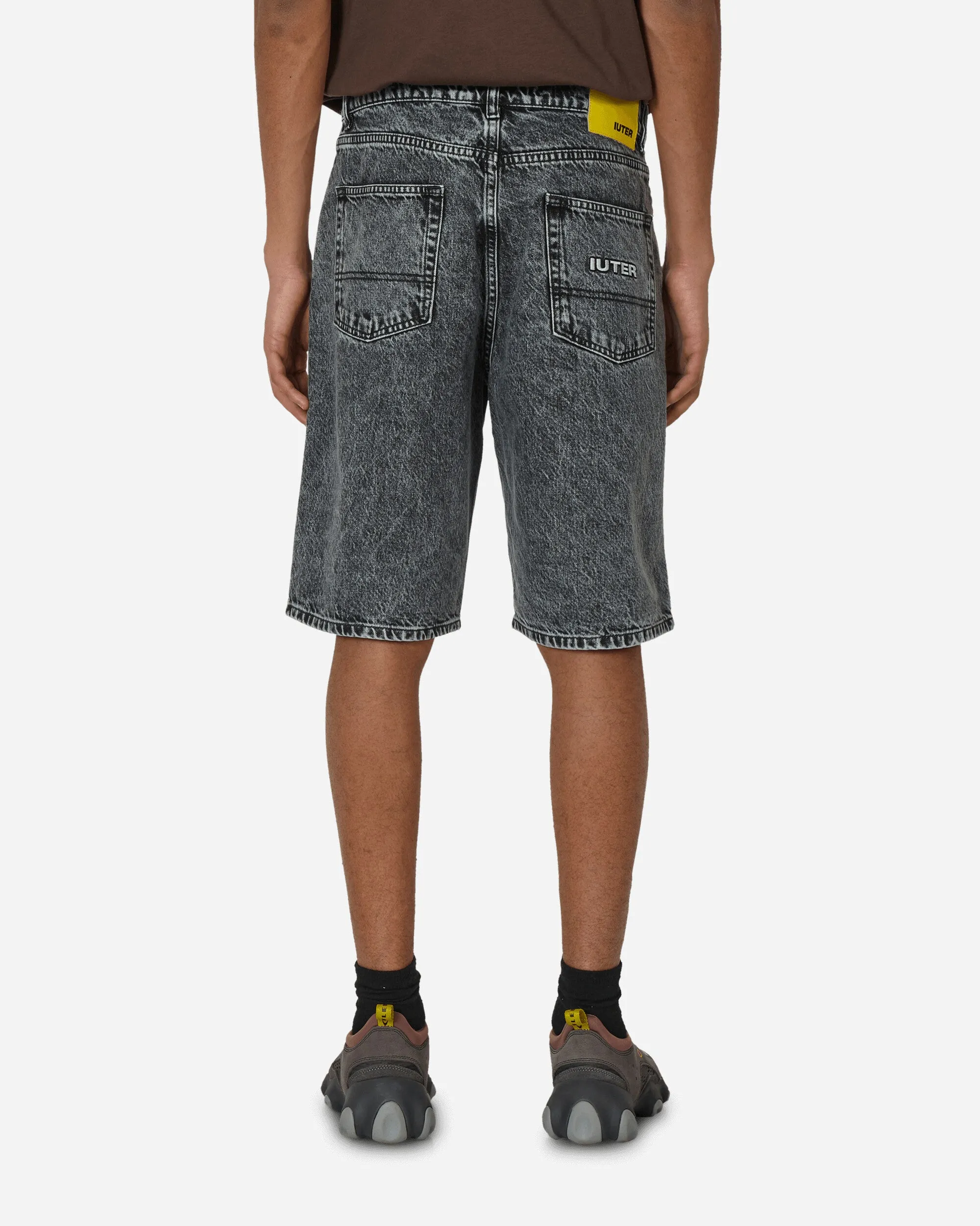 Short en jean délavé gris