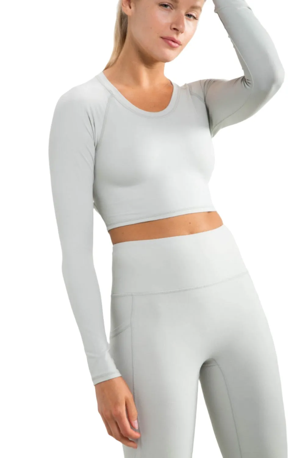 Mono B Newport Crop Top Manches Longues avec Découpes Dos AT-A0840