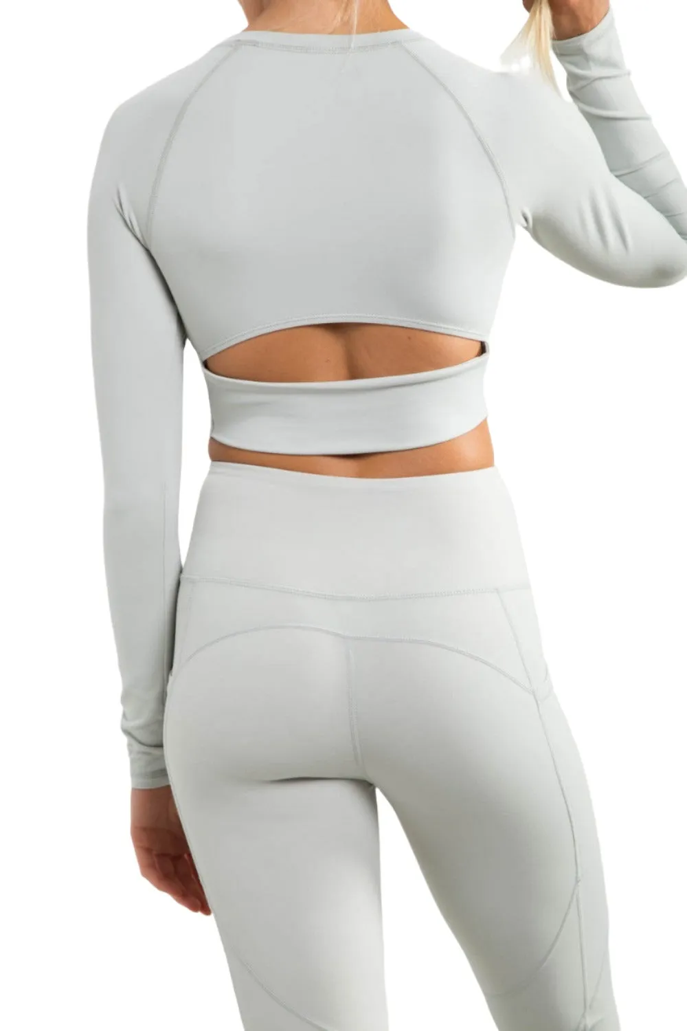 Mono B Newport Crop Top Manches Longues avec Découpes Dos AT-A0840