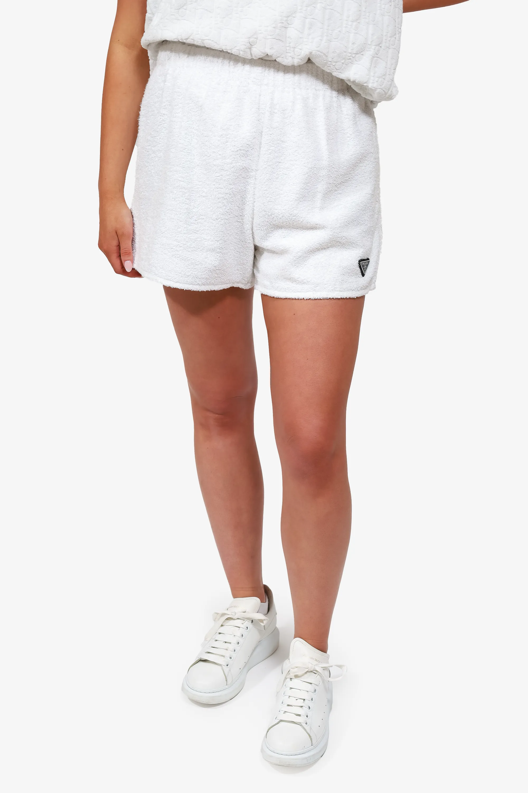 Prada Shorts en Coton Terry Blanc avec Plaque Logo Taille 42