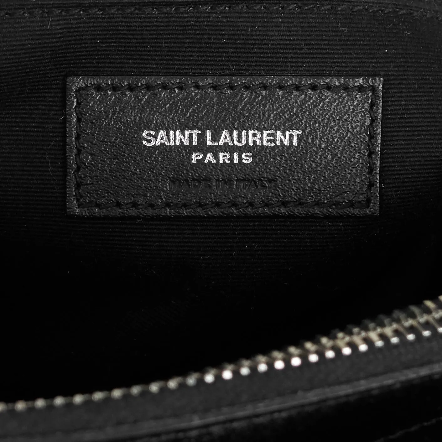 Sac Saint Laurent Loulou moyen en cuir à bandoulière
