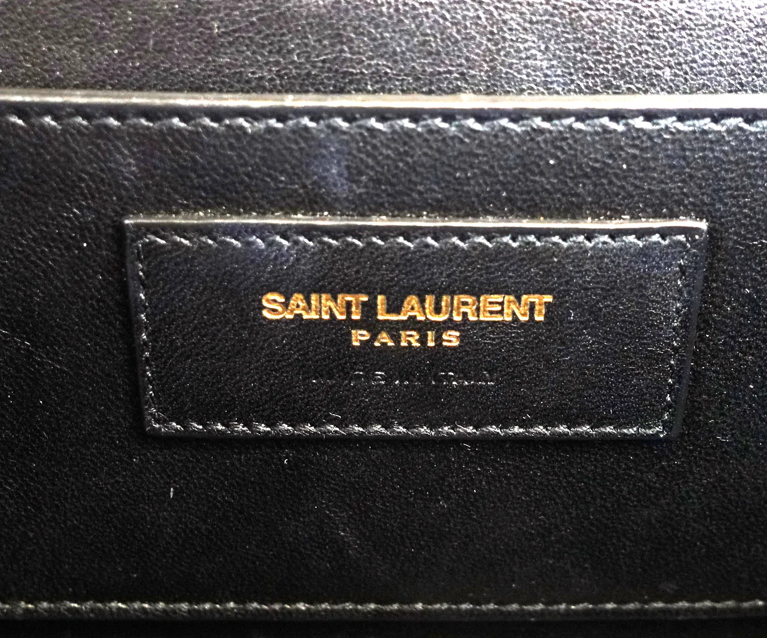 Sac Saint Laurent Matelassé Chevron en Cuir Classique Monogramme Taille Moyenne
