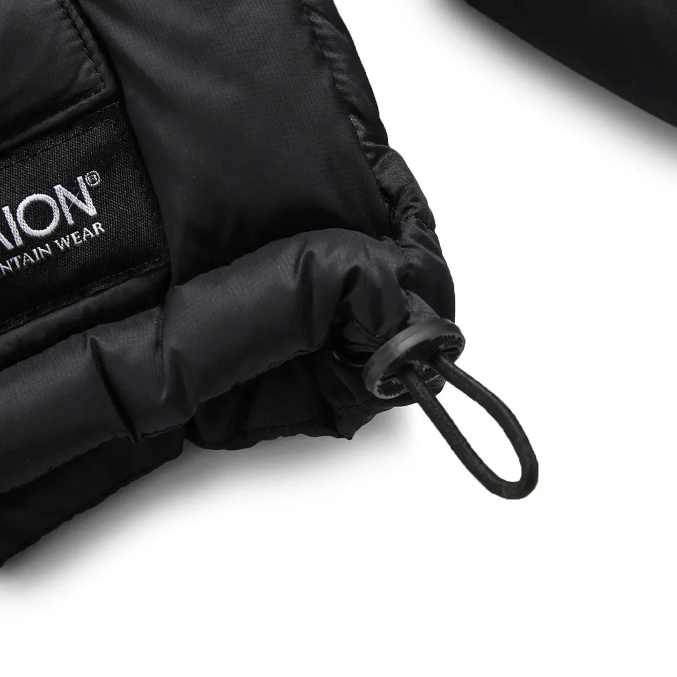 Veste à capuche volumineuse Taion abaissée en noir