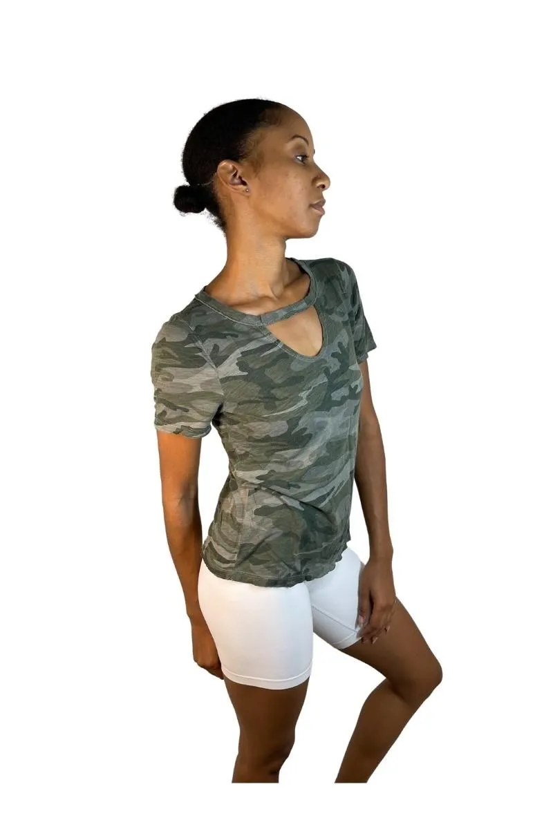 TLA T-shirt à encolure en trou de serrure - 2 couleurs