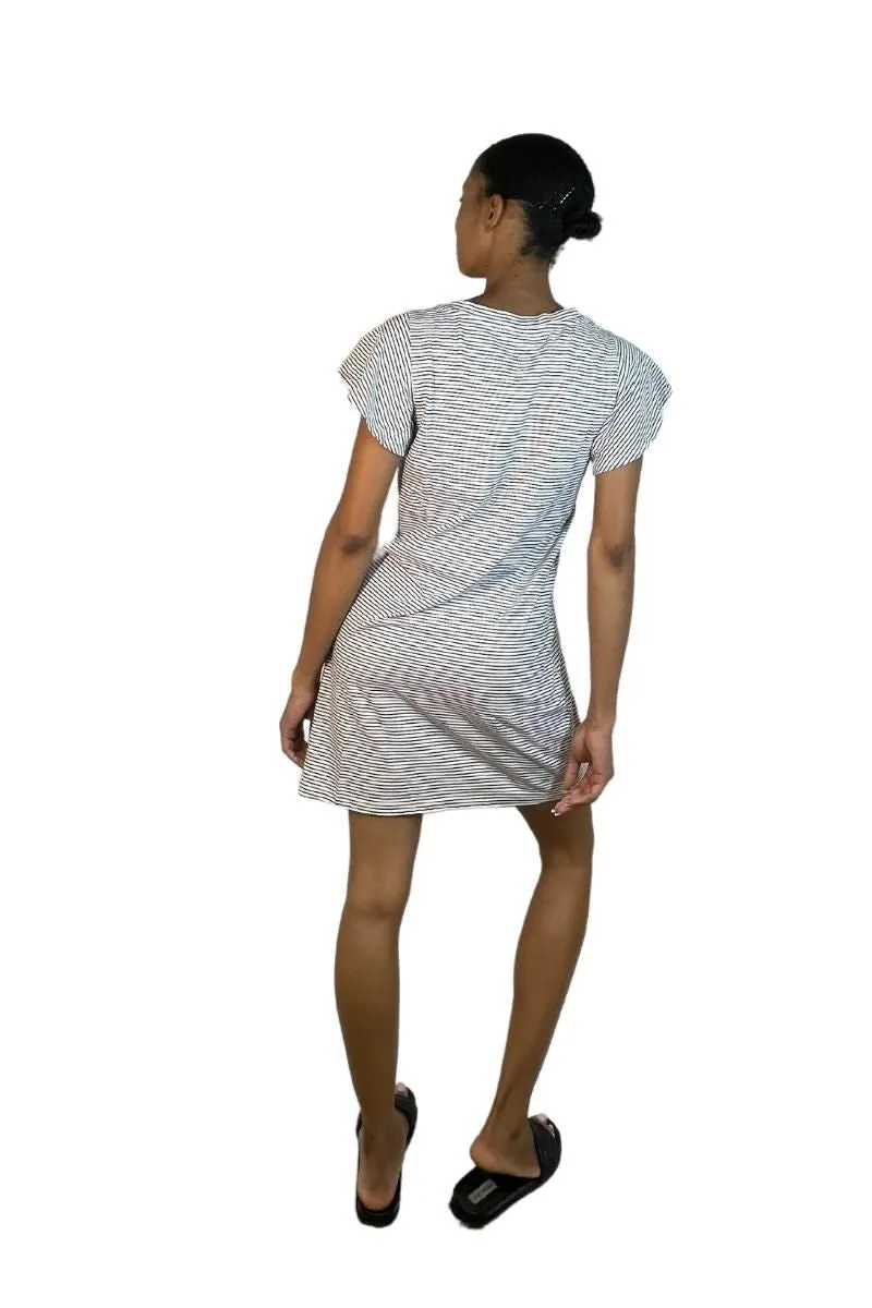 Robe TLA à manches papillons rayées